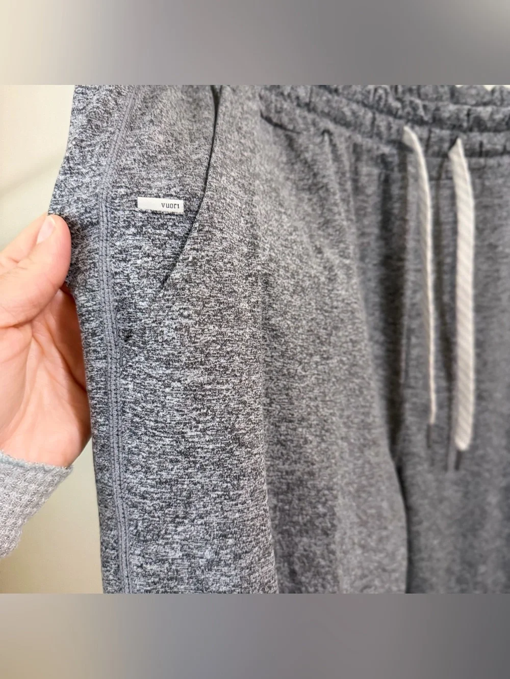 Vuori Men's Ponto Performance Pant Gray L DreamKnit Stretchy Lounge  Athleisure